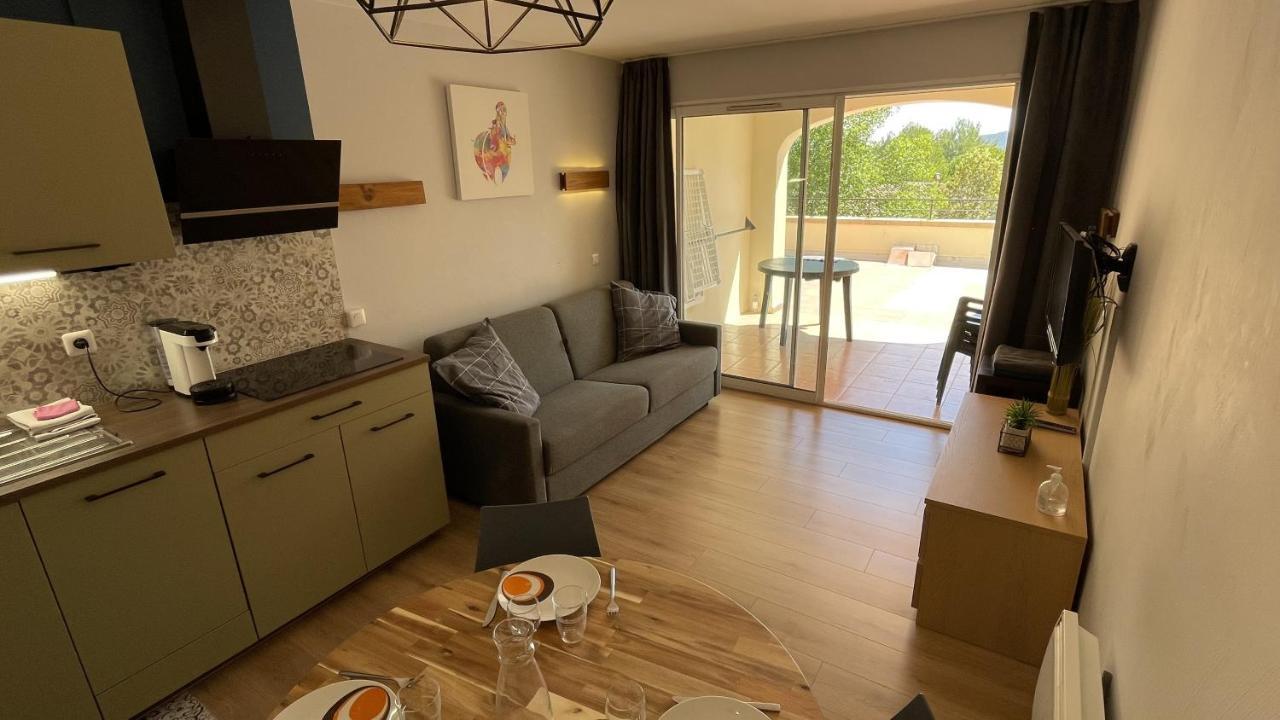 Studio Sur Le Domaine Du Golf De Pont Royal Mallemort Dış mekan fotoğraf
